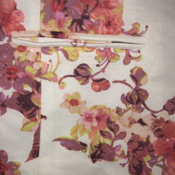 LC Lauren Conrad Cream & Multicolor Autumn Floral Single Button Blazer Jacket - Picture 8 of 15